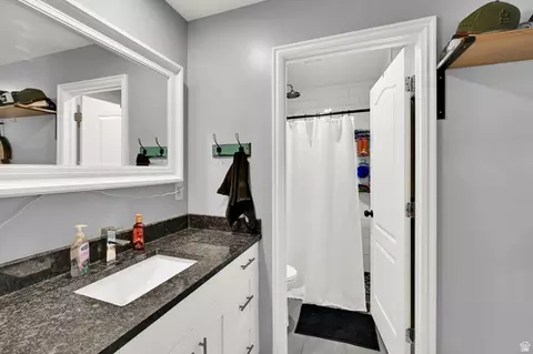 Bath - 1003 E Maple St, Mapleton, UT 84664 photo 1 of 2