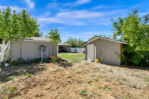 Exterior - 1003 E Maple St, Mapleton, UT 84664 photo 4 of 9