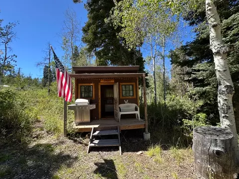 Exterior - 98 Mountain Spring Dr, Fairview, UT 84629 photo 6 of 18