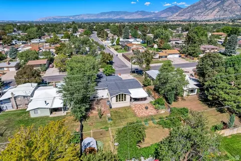 View/Area - 1472 E 8175 S, Sandy, UT 84093 photo 2 of 7