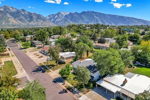 View/Area - 1472 E 8175 S, Sandy, UT 84093 photo 4 of 7