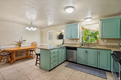 Kitchen - 1472 E 8175 S, Sandy, UT 84093 photo 1 of 4