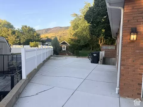 Exterior - 340 W Willow Ridge Cir N, Centerville, UT 84014 photo 7 of 8