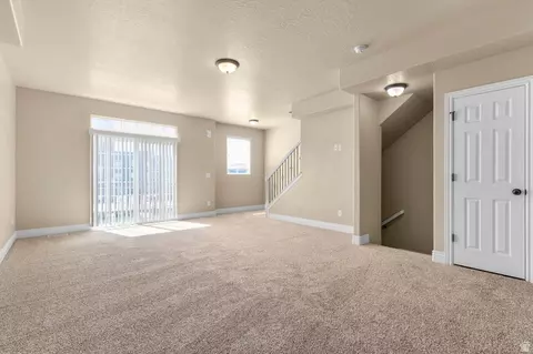 Living - 33 E 8330 S, Sandy, UT 84070 photo 2 of 2