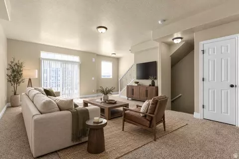Living - 33 E 8330 S, Sandy, UT 84070 photo 1 of 2