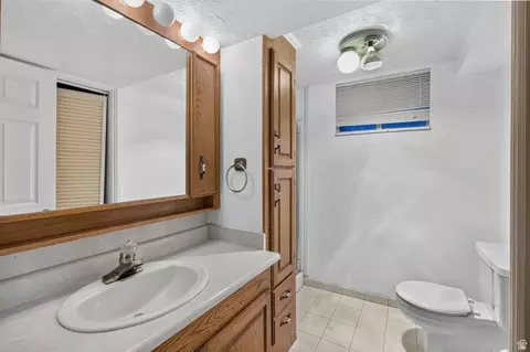 Bath - 137 E 6890 S, Midvale, UT 84047 photo 3 of 4