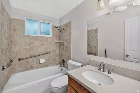 Bath - 137 E 6890 S, Midvale, UT 84047 photo 2 of 4
