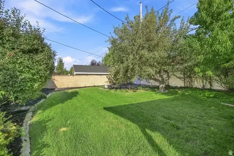 Exterior - 137 E 6890 S, Midvale, UT 84047 photo 4 of 6