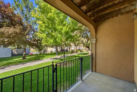 Exterior - 9480 S Hidden Point Dr, Sandy, UT 84070 photo 5 of 11