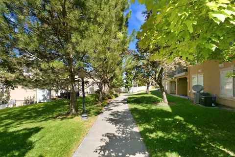 Exterior - 9480 S Hidden Point Dr, Sandy, UT 84070 photo 7 of 11