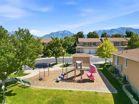 View/Area - 9480 S Hidden Point Dr, Sandy, UT 84070 photo 7 of 8