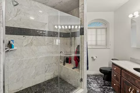 Bath - 1358 Palisade Cir, Logan, UT 84321 photo 4 of 5