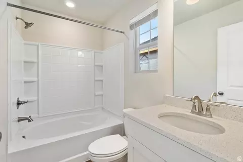 Bath - 7056 N Cairns Way, Eagle Mountain, UT 84005 photo 2 of 2