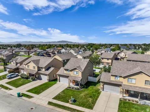 View/Area - 1719 N 25 E, Layton, UT 84041 photo 4 of 6