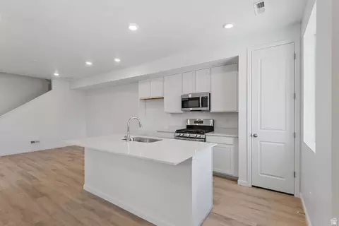 Kitchen - 1288 E 1670 N #912, Payson, UT 84651 photo 1 of 1