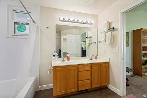 Bath - 1152 N 100 E, American Fork, UT 84003 photo 2 of 5