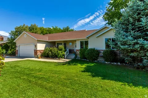 Exterior - 1152 N 100 E, American Fork, UT 84003 photo 3 of 7