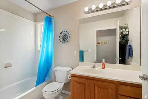 Bath - 1152 N 100 E, American Fork, UT 84003 photo 3 of 5