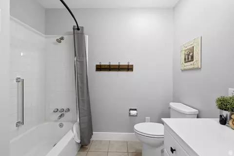 Bath - 684 E 1300 N, Ogden, UT 84404 photo 2 of 5