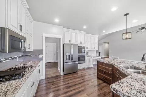 Kitchen - 510 N 600 E, Smithfield, UT 84335 photo 2 of 3