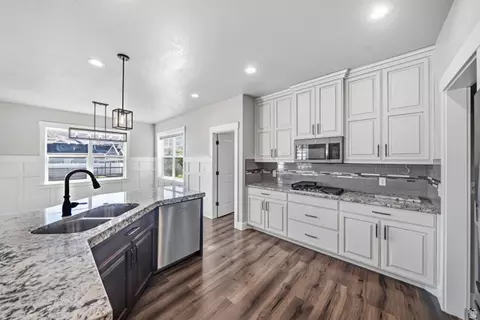 Kitchen - 510 N 600 E, Smithfield, UT 84335 photo 3 of 3