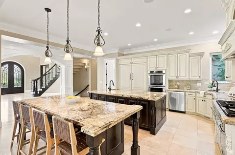 Kitchen - 3149 E 10000 S, Sandy, UT 84092 photo 2 of 4