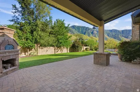 Exterior - 3149 E 10000 S, Sandy, UT 84092 photo 5 of 6
