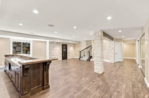 Living - 3149 E 10000 S, Sandy, UT 84092 photo 4 of 5