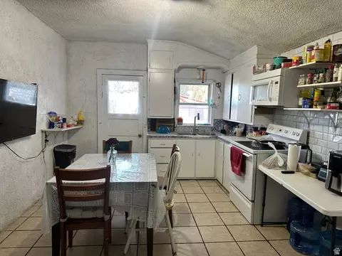 Kitchen - 95 N 100 W, Moroni, UT 84646 photo 1 of 2