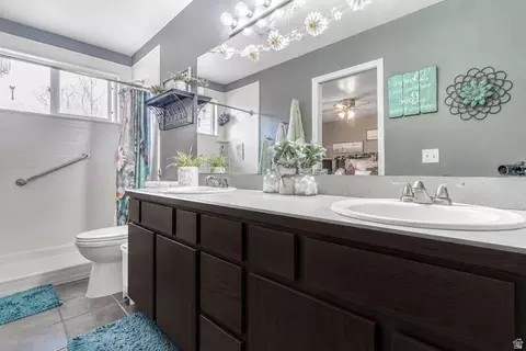 Bath - 729 Crestview Dr, Tooele, UT 84074 photo 1 of 3