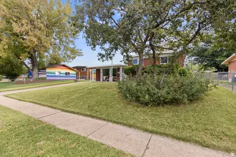 Exterior - 5822 S 2575 W, Roy, UT 84067 photo 2 of 10