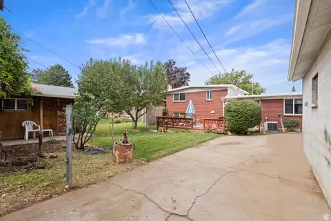 Exterior - 5822 S 2575 W, Roy, UT 84067 photo 8 of 10