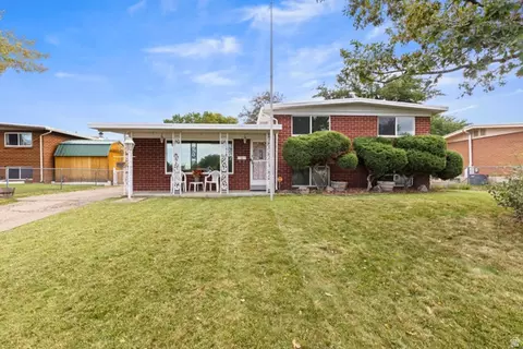 5822 S 2575 W, Roy, UT 84067