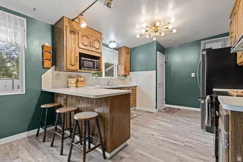 Kitchen - 5822 S 2575 W, Roy, UT 84067 photo 1 of 3