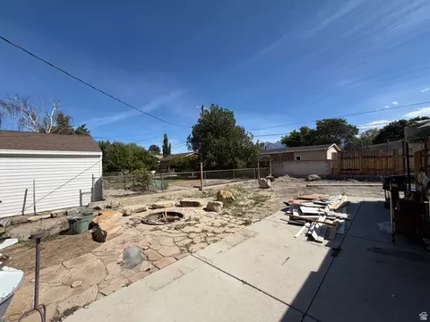 Exterior - 7915 S Coolidge St, Midvale, UT 84047 photo 10 of 10
