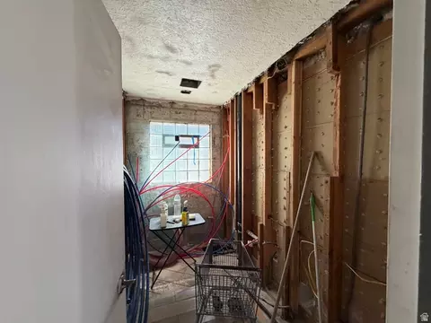 Bath - 7915 S Coolidge St, Midvale, UT 84047 photo 1 of 1