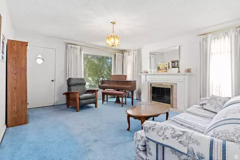 Living - 664 W Wasatch St, Midvale, UT 84047 photo 1 of 2