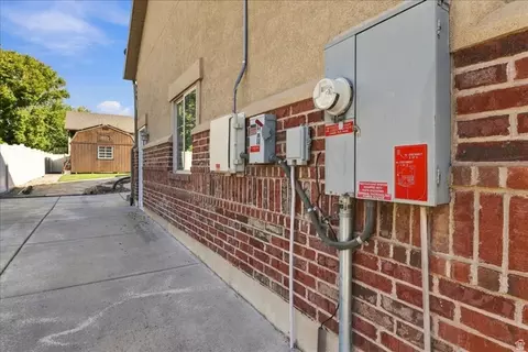 Exterior - 554 W 2400 S, Syracuse, UT 84075 photo 12 of 16