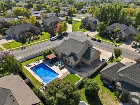 View/Area - 554 W 2400 S, Syracuse, UT 84075 photo 5 of 8