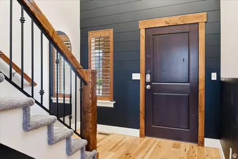 Entry Way - 554 W 2400 S, Syracuse, UT 84075 photo 2 of 3