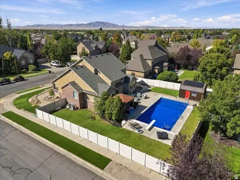 View/Area - 554 W 2400 S, Syracuse, UT 84075 photo 4 of 8