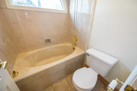 Bath - 2249 E Gambel Oak Dr S, Sandy, UT 84092 photo 1 of 5