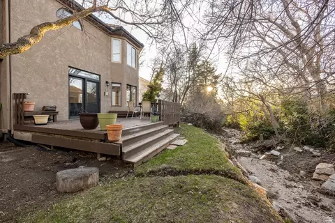 Exterior - 2249 E Gambel Oak Dr S, Sandy, UT 84092 photo 5 of 11