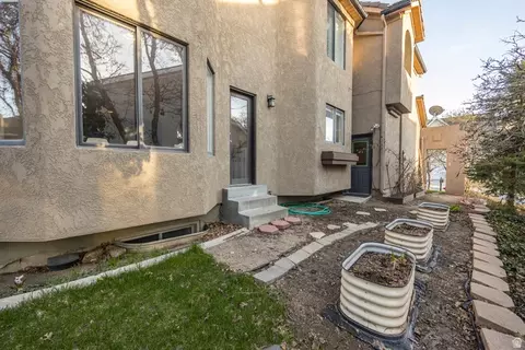 Exterior - 2249 E Gambel Oak Dr S, Sandy, UT 84092 photo 11 of 11