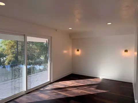 Living - 2928 S Davis Blvd, Bountiful, UT 84010 photo 1 of 3