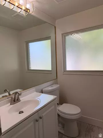 Bath - 2928 S Davis Blvd, Bountiful, UT 84010 photo 2 of 3