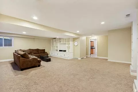 Living - 808 E Savannah Dr, Sandy, UT 84094 photo 5 of 6