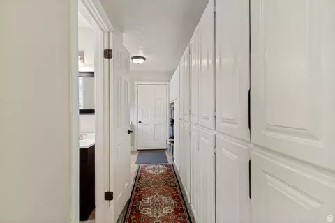 Entry Way - 808 E Savannah Dr, Sandy, UT 84094 photo 1 of 2
