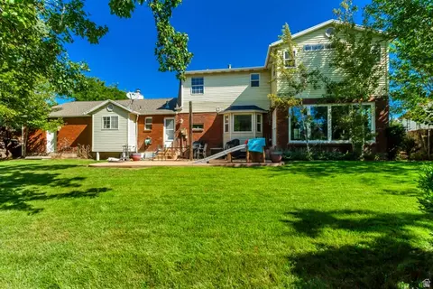 Exterior - 808 E Savannah Dr, Sandy, UT 84094 photo 8 of 11