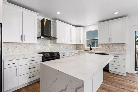 Kitchen - 449 E Greenwood Ave, Midvale, UT 84047 photo 1 of 5
